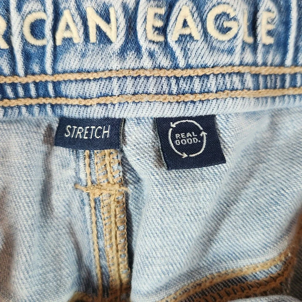 Women's Y2K American Eagle Shortie Light Wash Cuffed Hem Jean Shorts Size 14